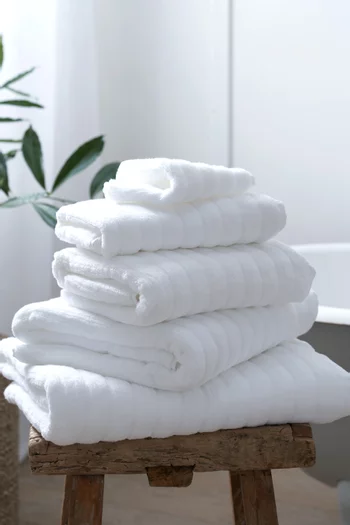 Super Jumbo Bath Towel in Rib Hydrocotton, 115x180cm