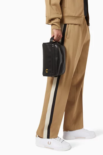 Wash Bag in Coated Polyester