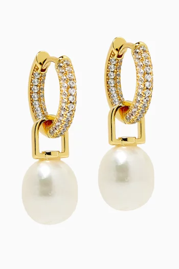 Amalfi Pearl Pavé Huggie Earrings in Gold-plated Brass