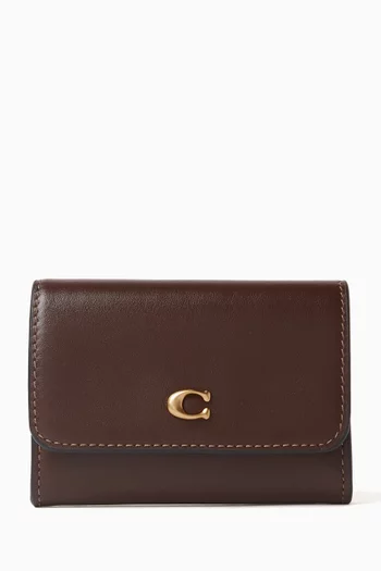 Essential Flap Card Case in Leather