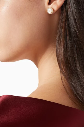 أقراط سلستيا مرصعة بلؤلؤ ذهب عيار 18