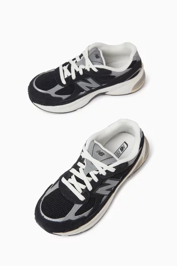 2010 Lace-up Sneakers
