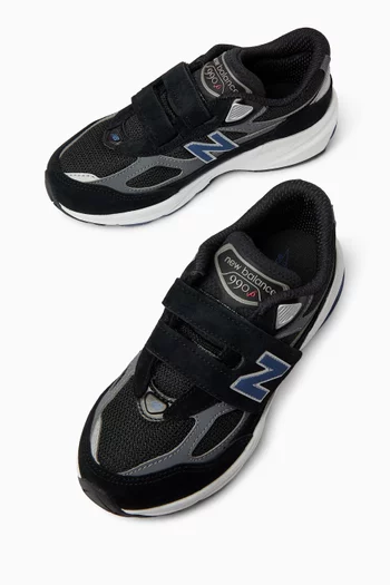 990v6 Sneakers