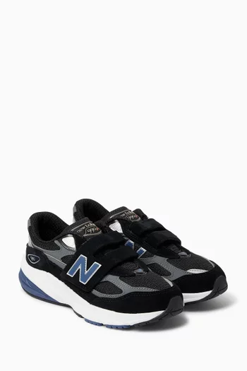990v6 Sneakers