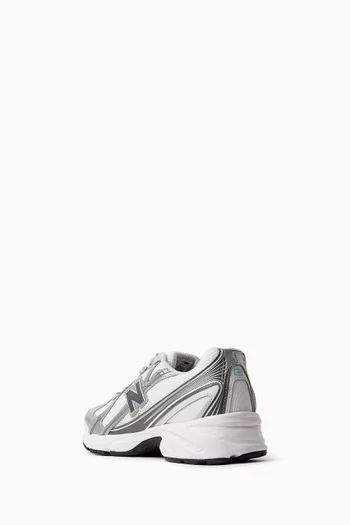 740 Sneakers
