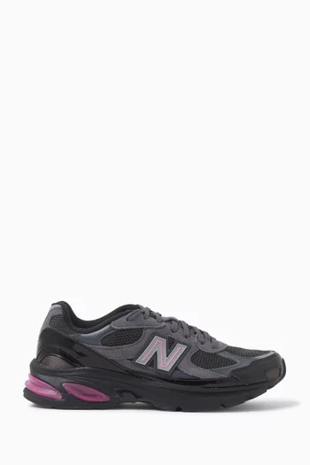 2010 Sneakers in Mesh & Nubuck