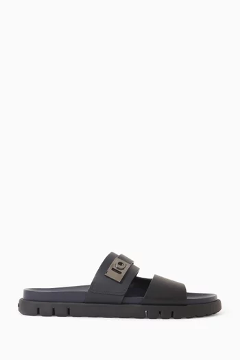 Hug Sandals in Calfskin
