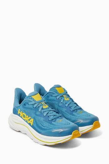Clifton 10 Sneakers