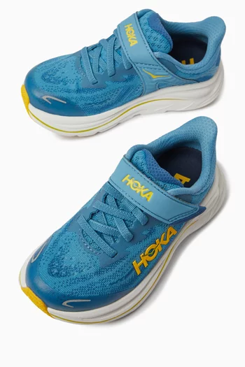Clifton 10 Sneakers