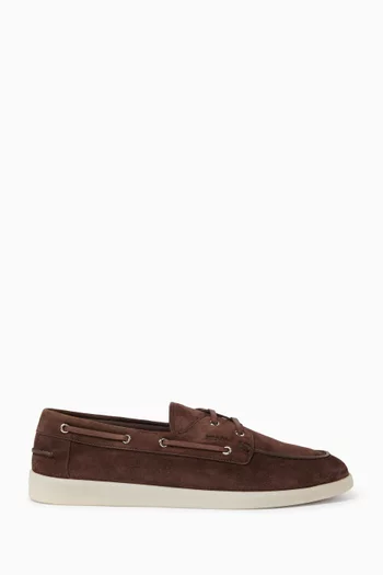 Laced Boat Shoes in Suede