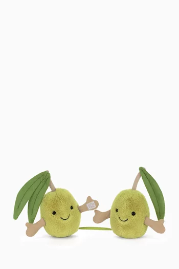 دمية بتصميم زيتون من مجموعة أميوزابلز