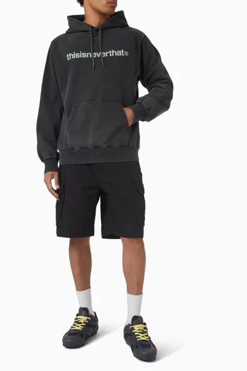كنزة بغطاء رأس ال تي بشعار الماركة قطن