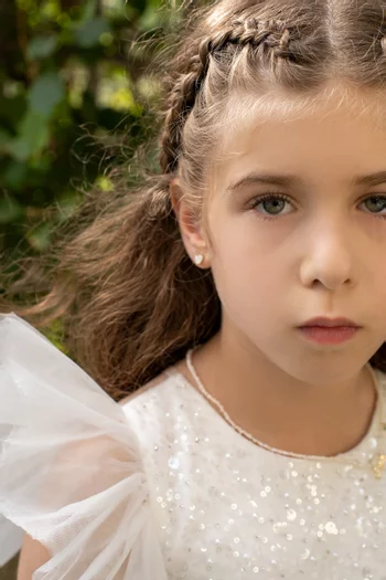 أقراط مزينة بقلب صغير ذهب عيار 18