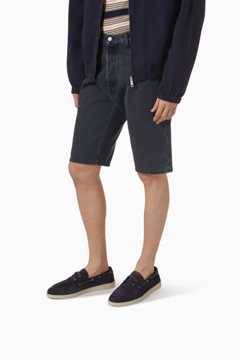 Laced Boat Shoes in Suede
