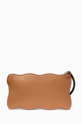 Zippy Wavy Wristlet in Leather