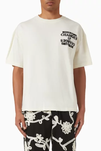 Nothing Changes T-shirt in Cotton