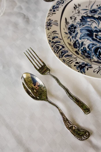 Classics  Cutlery Set