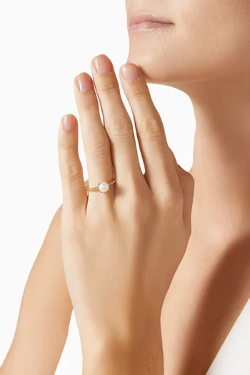 Classic Pear Diamond Ring in 18kt Gold