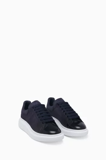 Oversized Sneakers in Suede