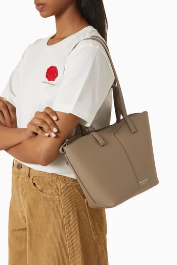 1981 Shoulder Bag in Pebbled Leather
