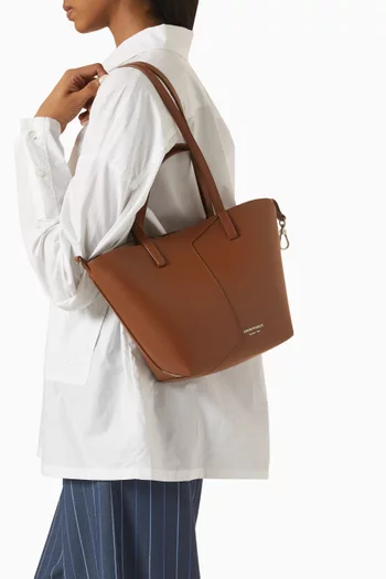 1981 Shoulder Bag in Pebbled Leather
