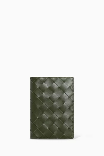 Passport Case in Intrecciato Leather