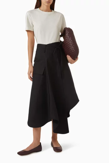 Asymmetric Skirt in Compact Cotton Toile