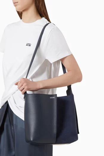 Medium Bilbao Bucket Bag in Leather