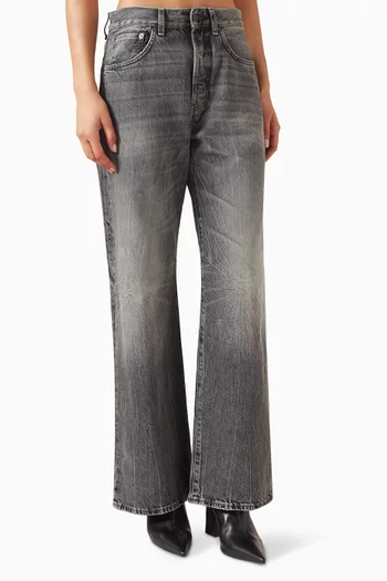 2021F Flared Jeans in Denim