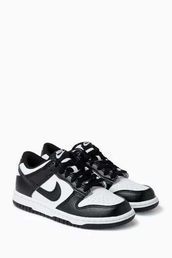 Dunk Low Sneakers