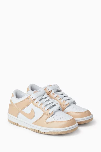 Dunk Low Sneakers
