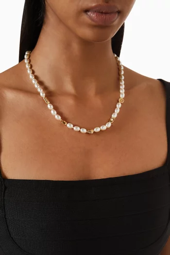 Iconic Pearl Station Necklace in Metal