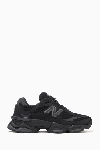 9060 Sneakers in Mesh