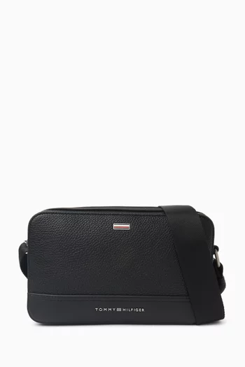 Signature Tape Plaque Crossbody Reporter Bag in Leather
