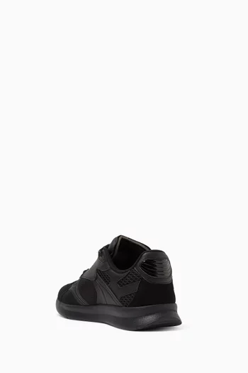 Lightweight Runner Sneakers in Mesh