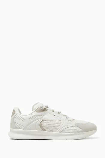 Lightweight Runner Sneakers in Mesh