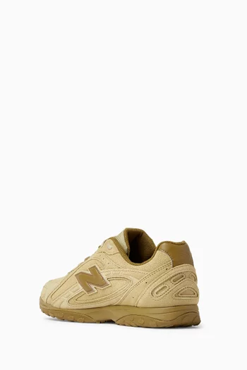 204L Sneakers in Suede