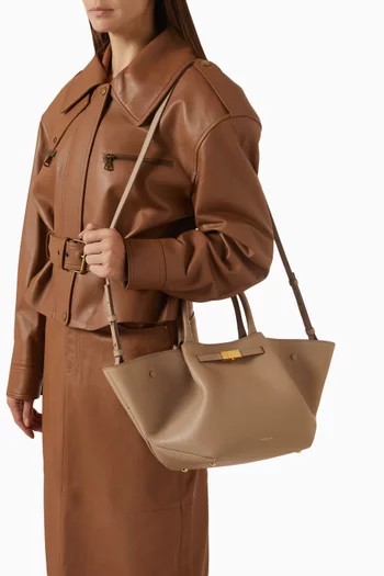 The Midi New York Tote Bag in Leather