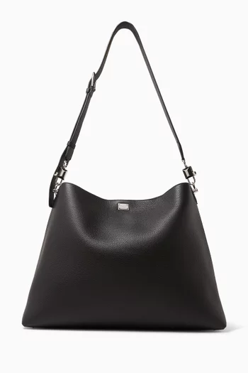 Vittoria Shoulder Bag in Leather