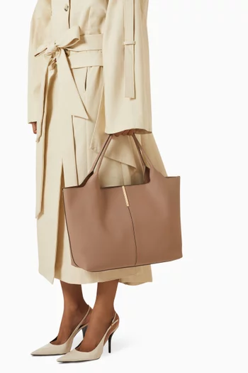 Medium-Small Shopping Bag in Leather