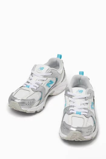 530 Sneakers in Mesh