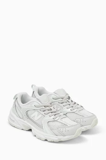 530 Sneakers in Mesh