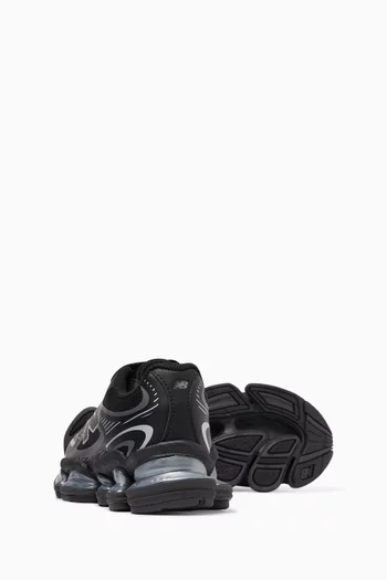 2000 Sneakers in Mesh
