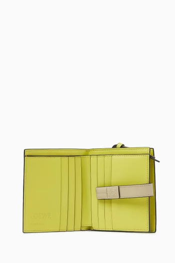 Compact Zip Wallet in Grainy Calfskin