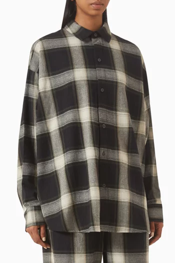 Button-up Shirt in Flannel