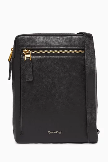 Crossbody Bag in Leather