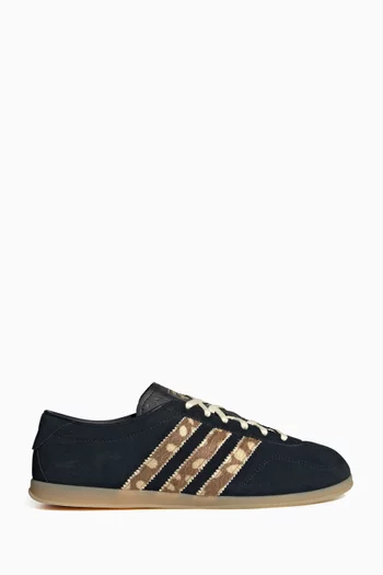 Gazelle Lo Pro Sneakers in Suede