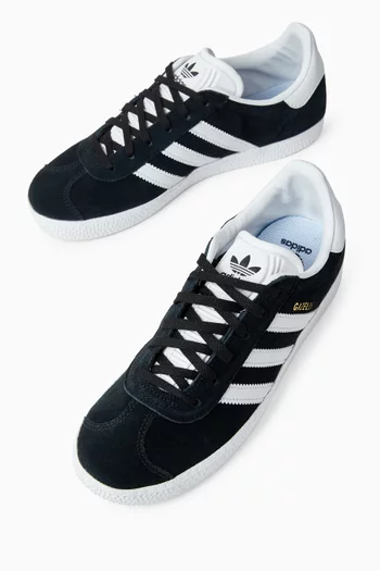 Gazelle Shoes in Suede