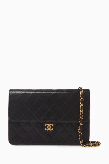 Classic Shoulder Flap Bag in Quilted Leather