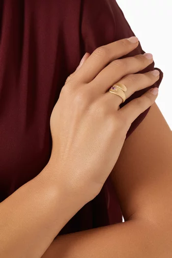 Stone Ring in Brushed 18kt Yellow Gold